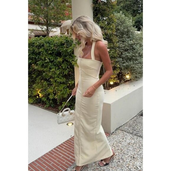 HOUSE OF CB Mia Halter Stretch Crepe Sheath Cocktail Dress in Ecru Size X-Small